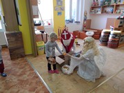 Mikuláš, čert a anděl ve školce